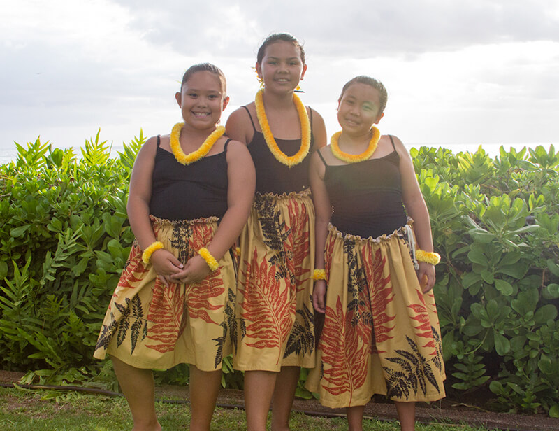 photo of young hula dancers